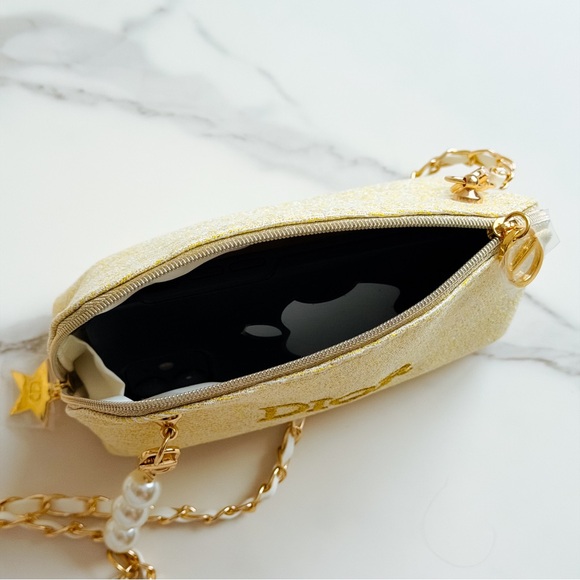 Dior Beaute VIP pouch as crossbody - Picture 7 of 13